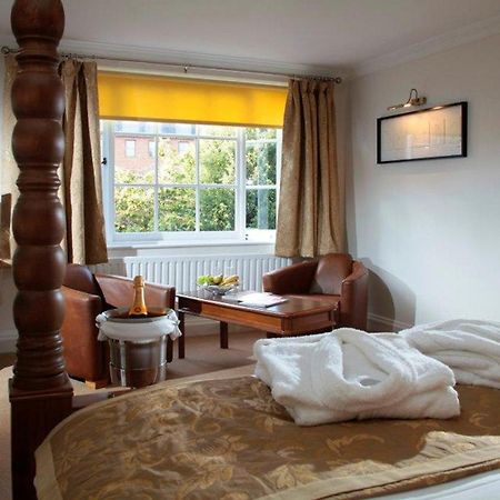 The Chequers Hotel Newbury  Eksteriør bilde