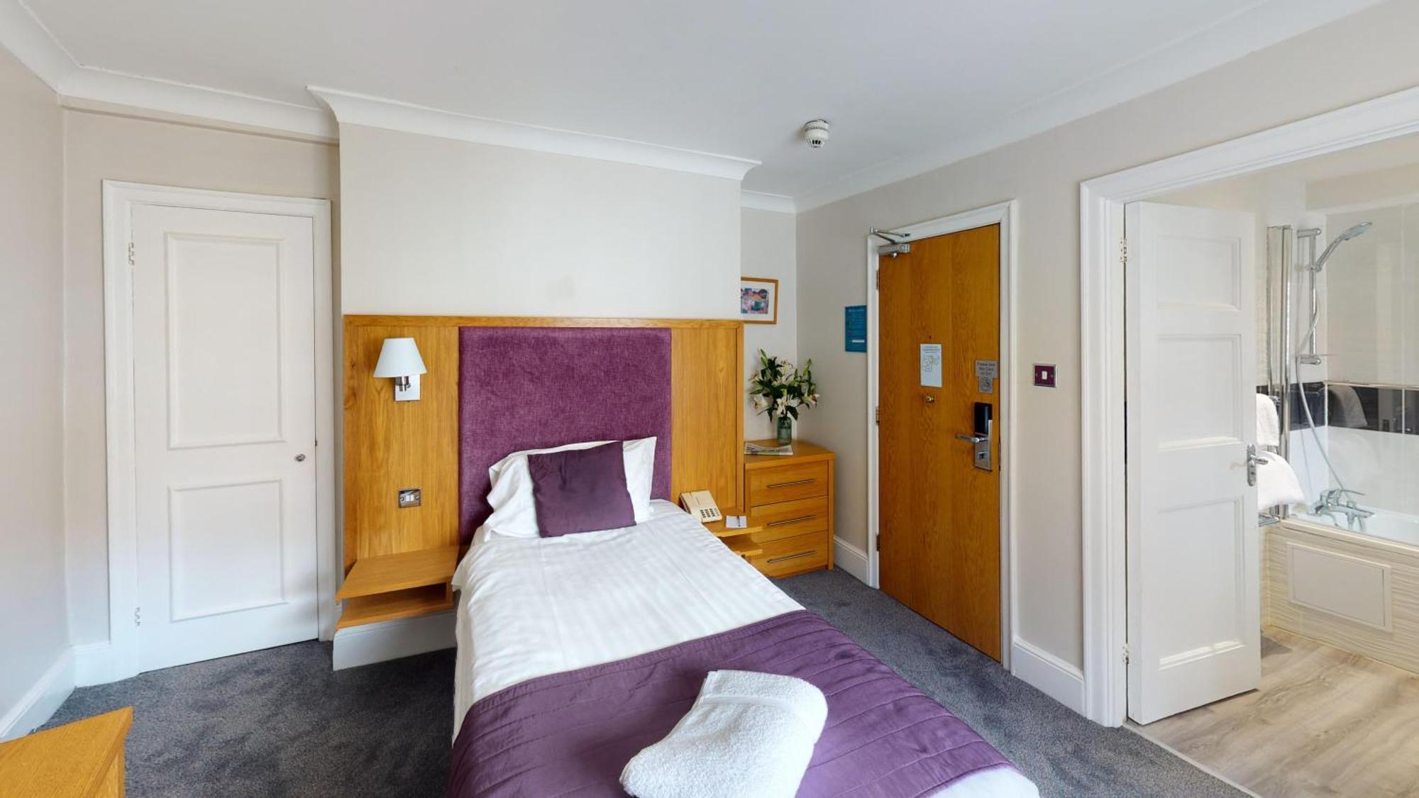 The Chequers Hotel Newbury  Eksteriør bilde