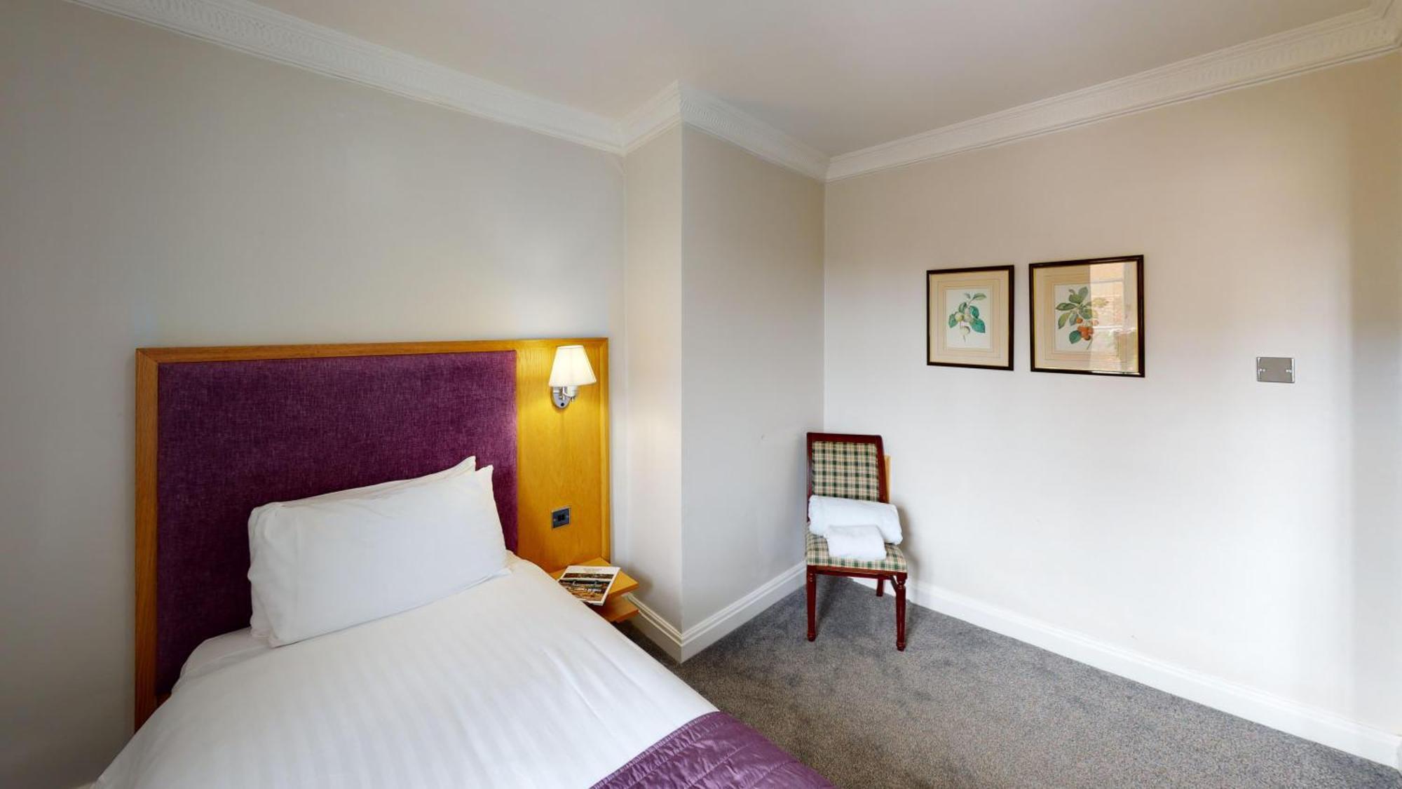 The Chequers Hotel Newbury  Eksteriør bilde