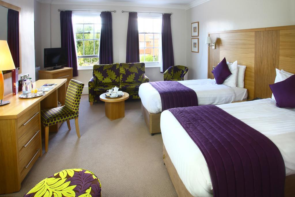 The Chequers Hotel Newbury  Eksteriør bilde