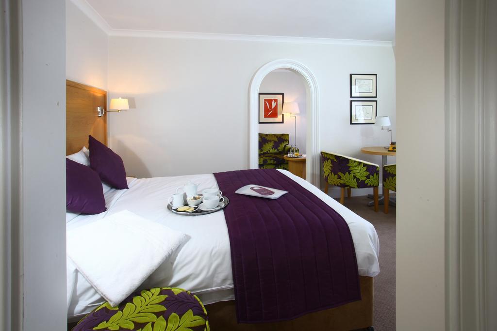 The Chequers Hotel Newbury  Eksteriør bilde