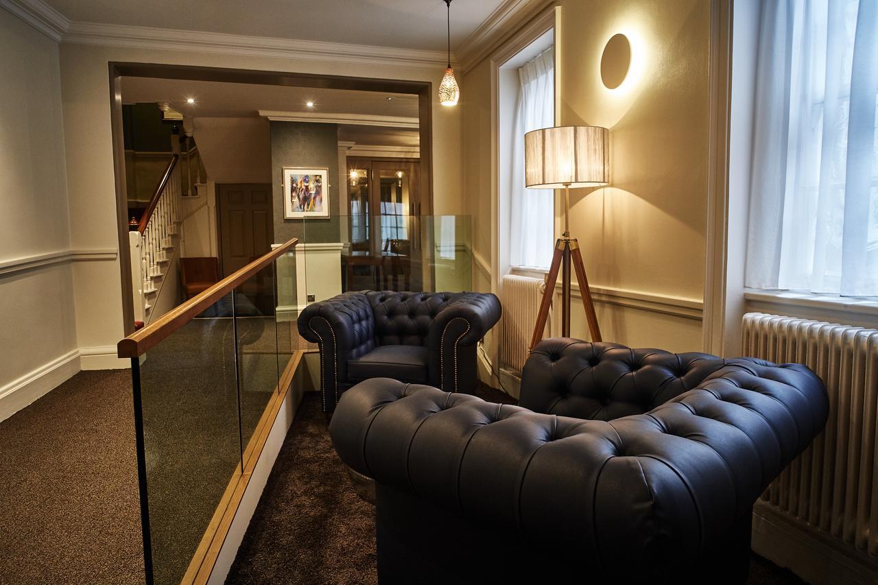 The Chequers Hotel Newbury  Eksteriør bilde