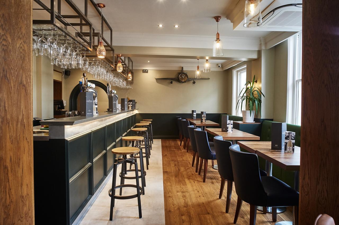 The Chequers Hotel Newbury  Eksteriør bilde